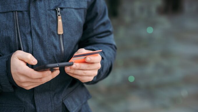 How to Stay Financially Savvy in a Digital World