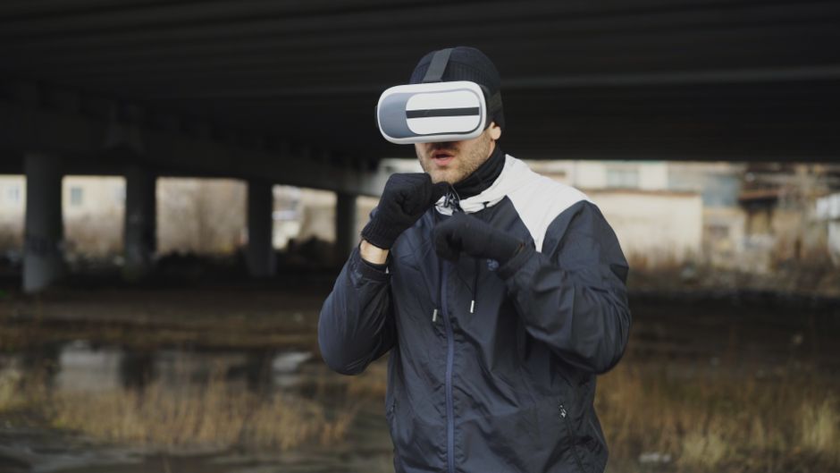 The Rise of Virtual Reality Sports: Transforming Men’s Leisure in 2026